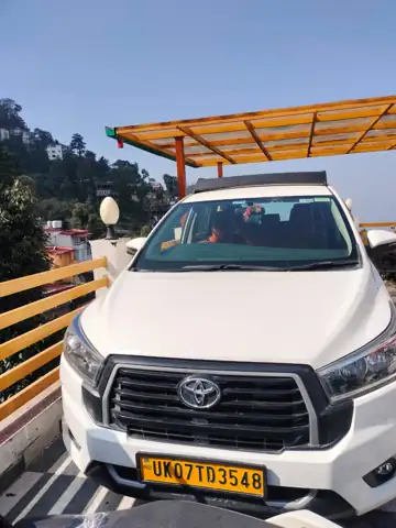 Toyota Innova Crysta Tourist Taxi Front View in Uttarakhand
