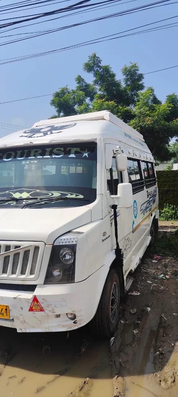 Professional Drivers for Tempo Traveller